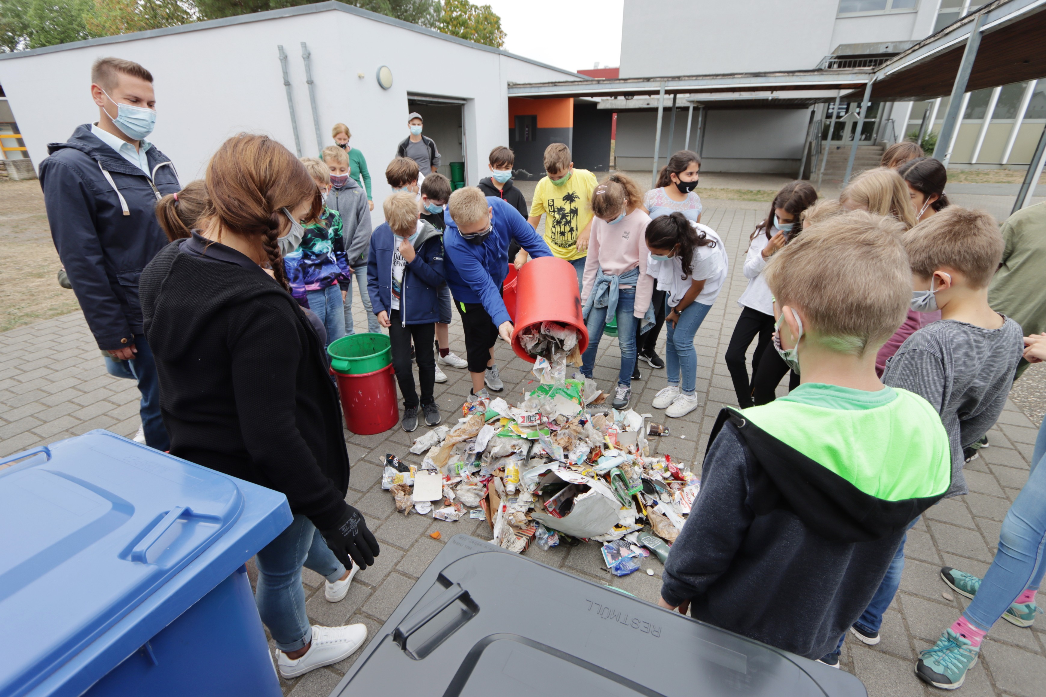 "Was (f)liegt denn da so rum?!" O.A.S.E. - am "Tag der Nachhaltigkeit" dabei